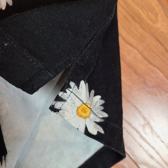 Zip Code daisy print draw string bermuda shorts - Picture 4 of 4